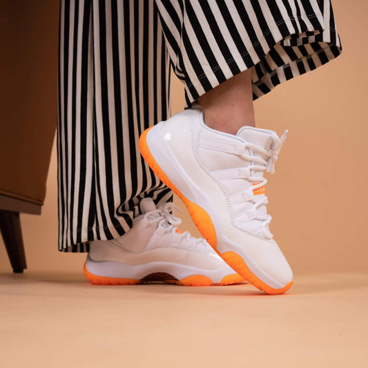 Air Jordan 11 Low "Citrus" para mujer
