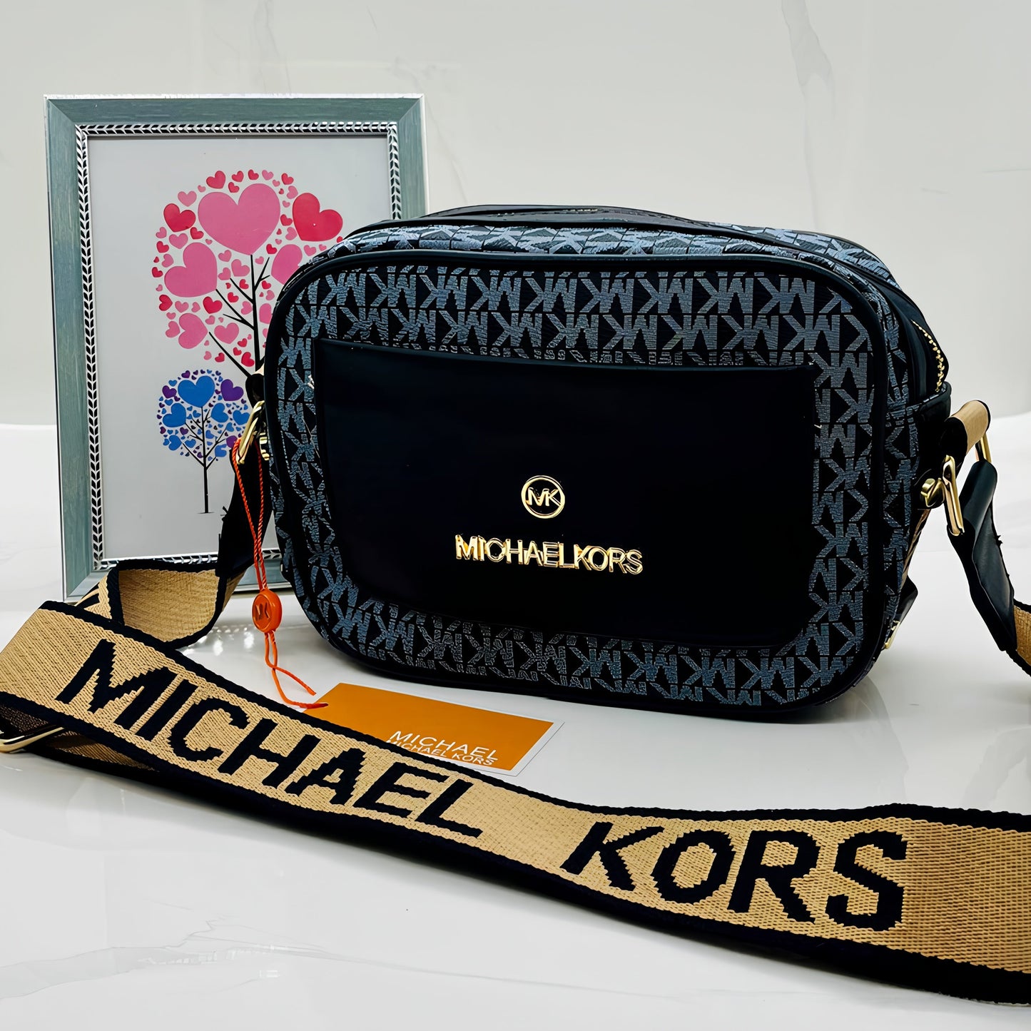 MICHAEL KORS BANDOLERA MAEVE