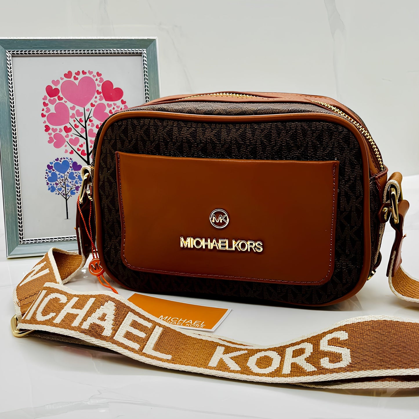 MICHAEL KORS BANDOLERA MAEVE
