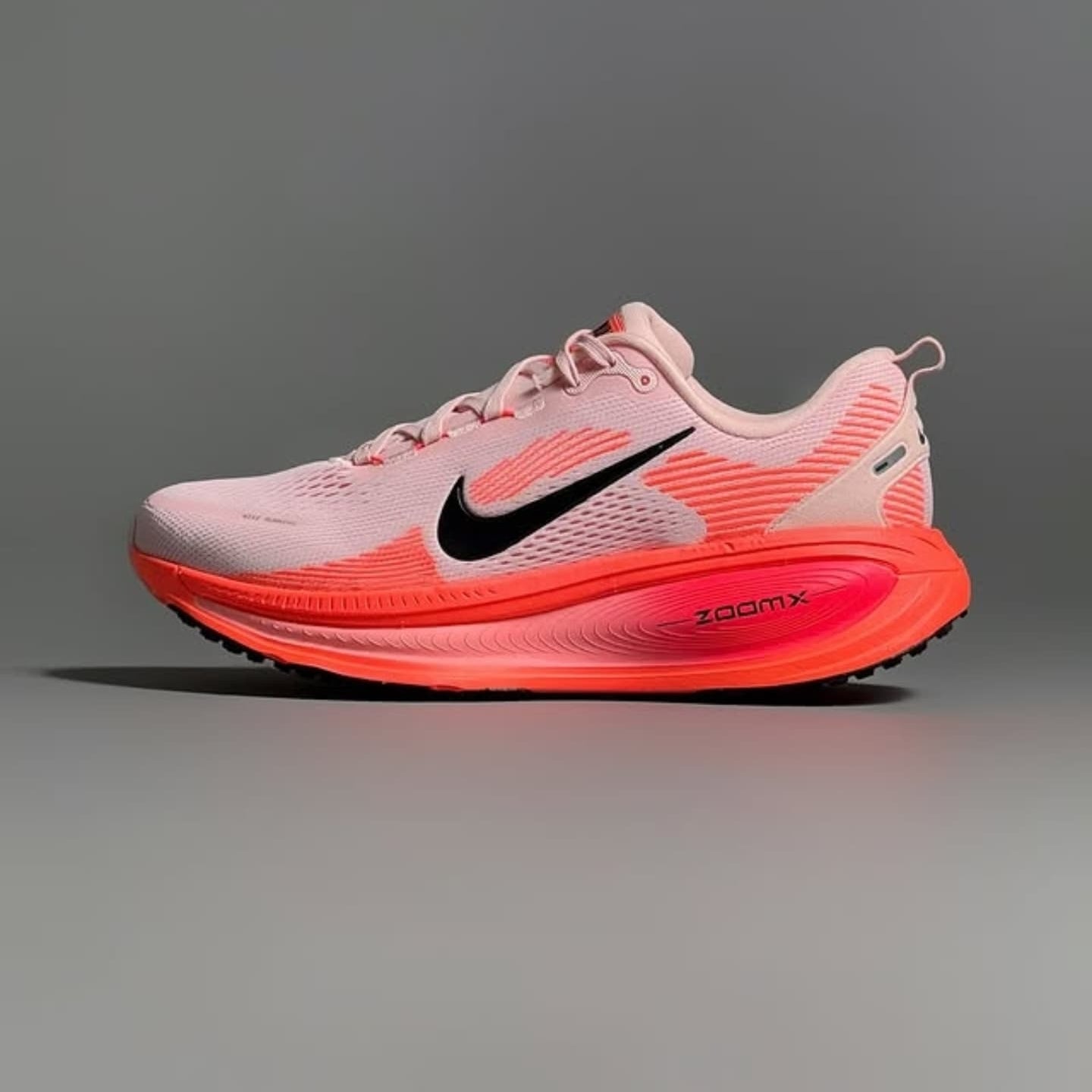 NIKE VOMERO 18 PARA MUJER