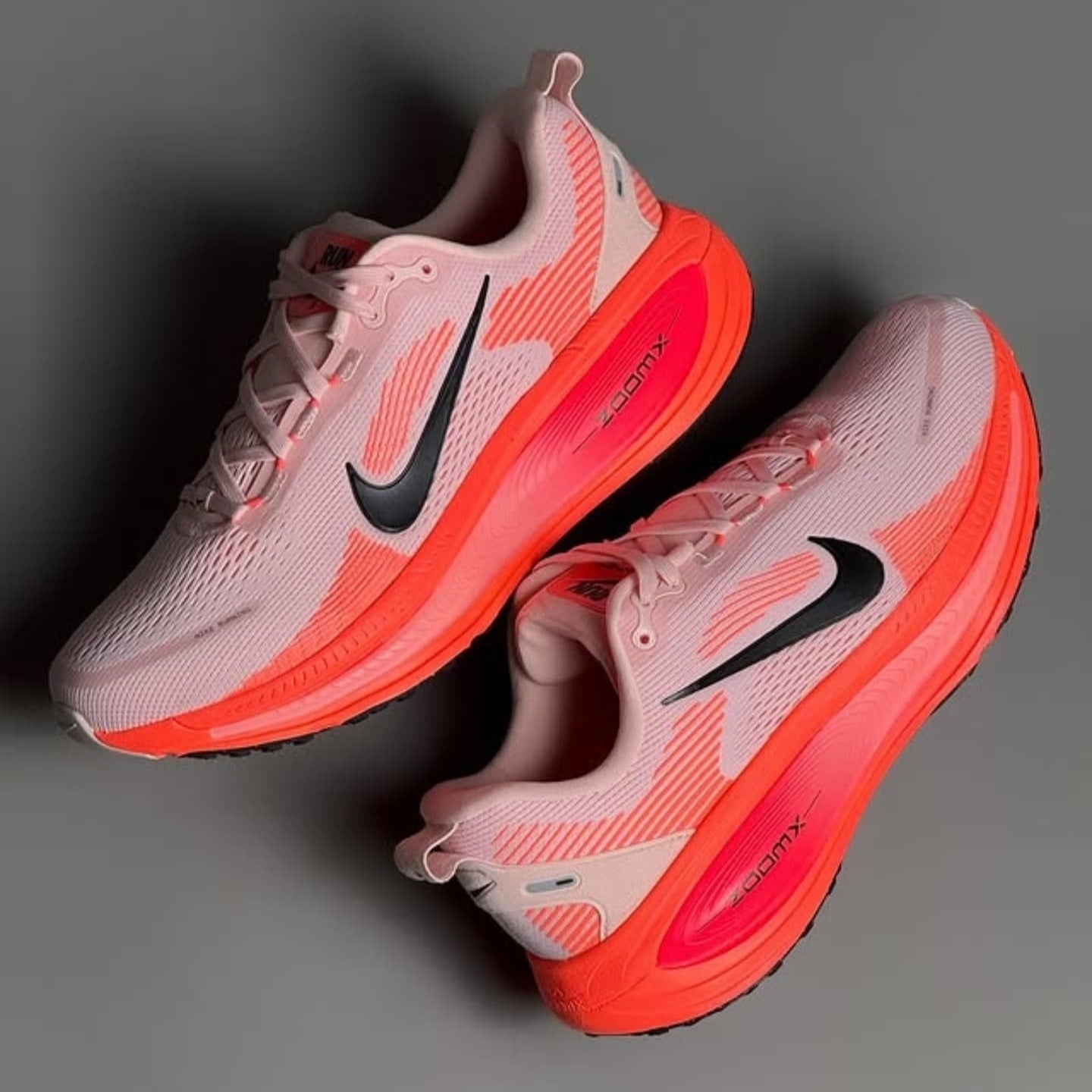 NIKE VOMERO 18 PARA MUJER