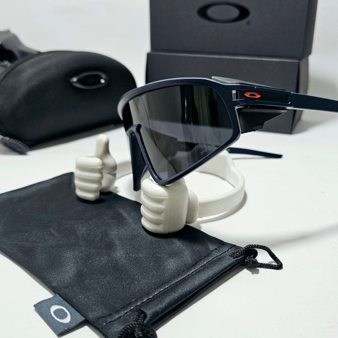 GAFAS OAKLEY LATCH PANEL