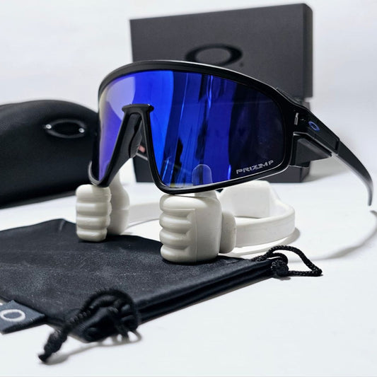 Gray helmet for bikers