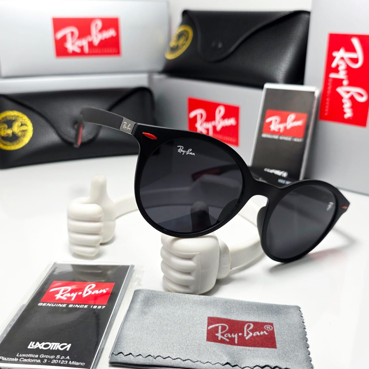 GAFAS RAY-BAN RB4195 FERRARI WAYFARER LITEFORCE NEGRO