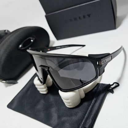 GAFAS OAKLEY LATCH PANEL