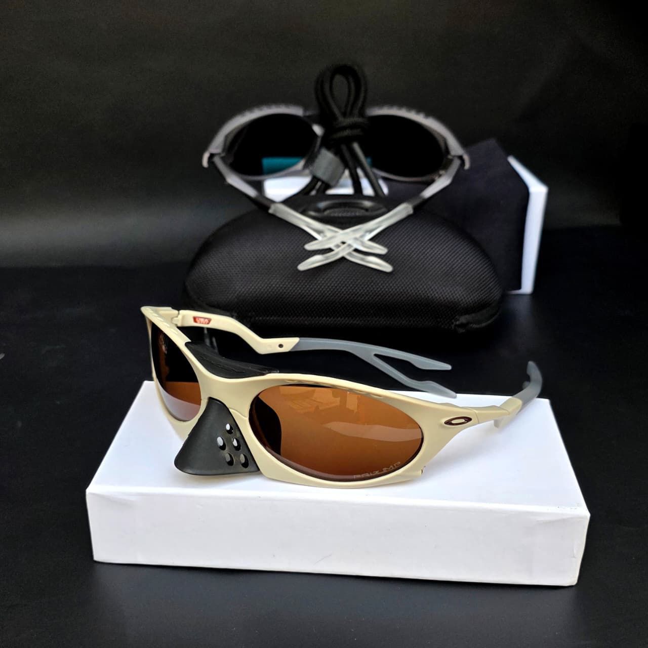 GAFAS OAKLEY PLANTARIS UV400 POLARIZADAS